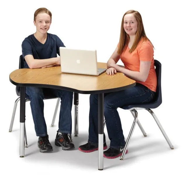Berries Collaborative Hub Table